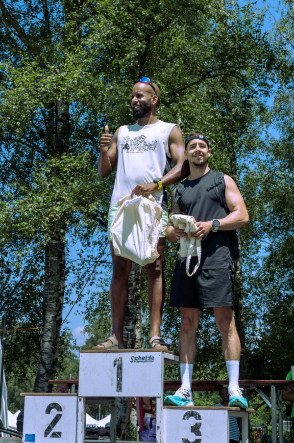 250622.Together_run_podium