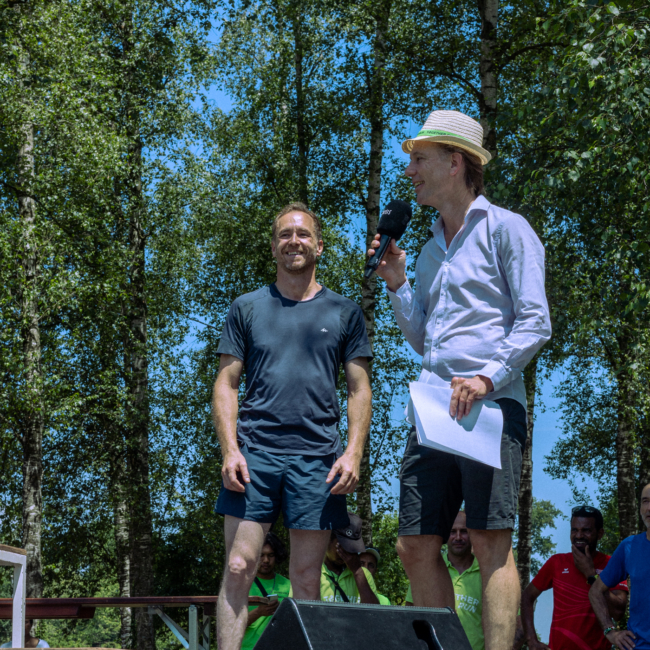 250622.Together_run_podium