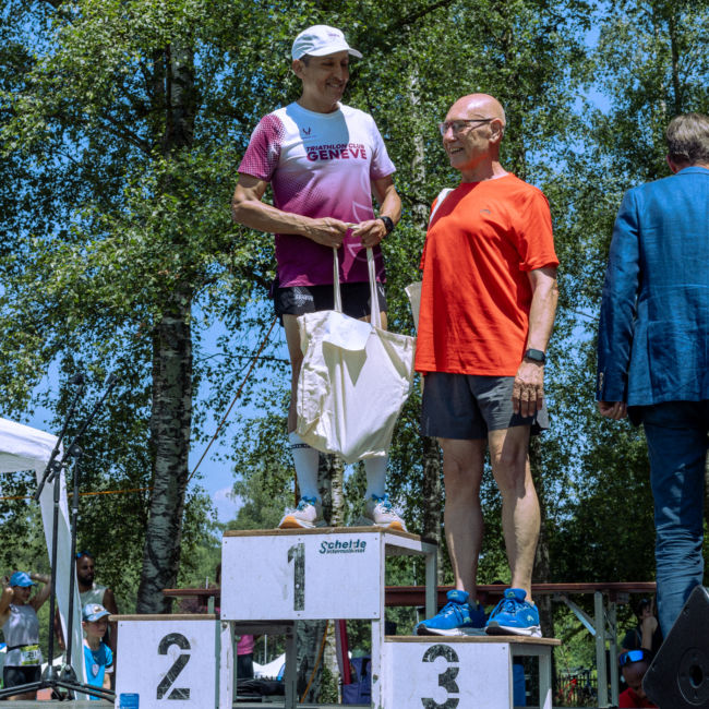 250622.Together_run_podium