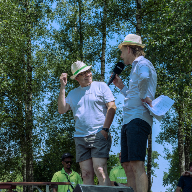 250622.Together_run_podium